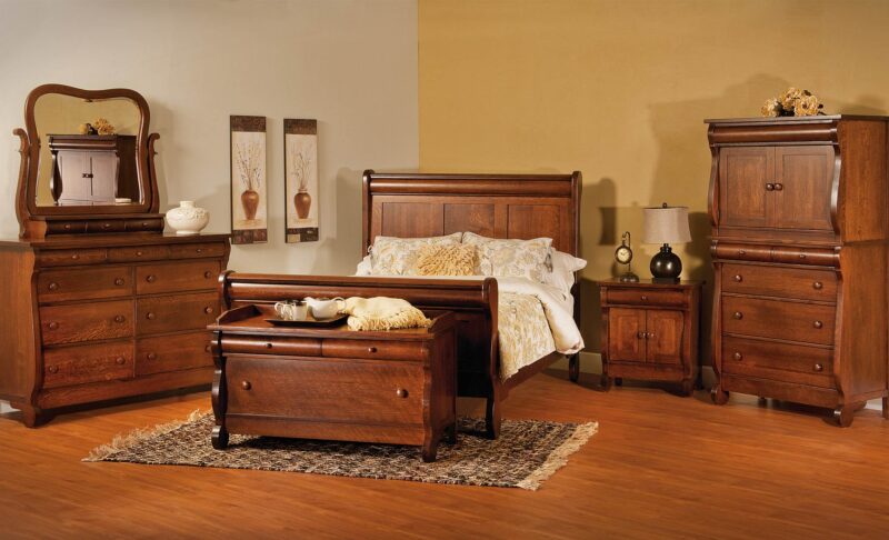 Old Classic Sleigh Bedroom Collection