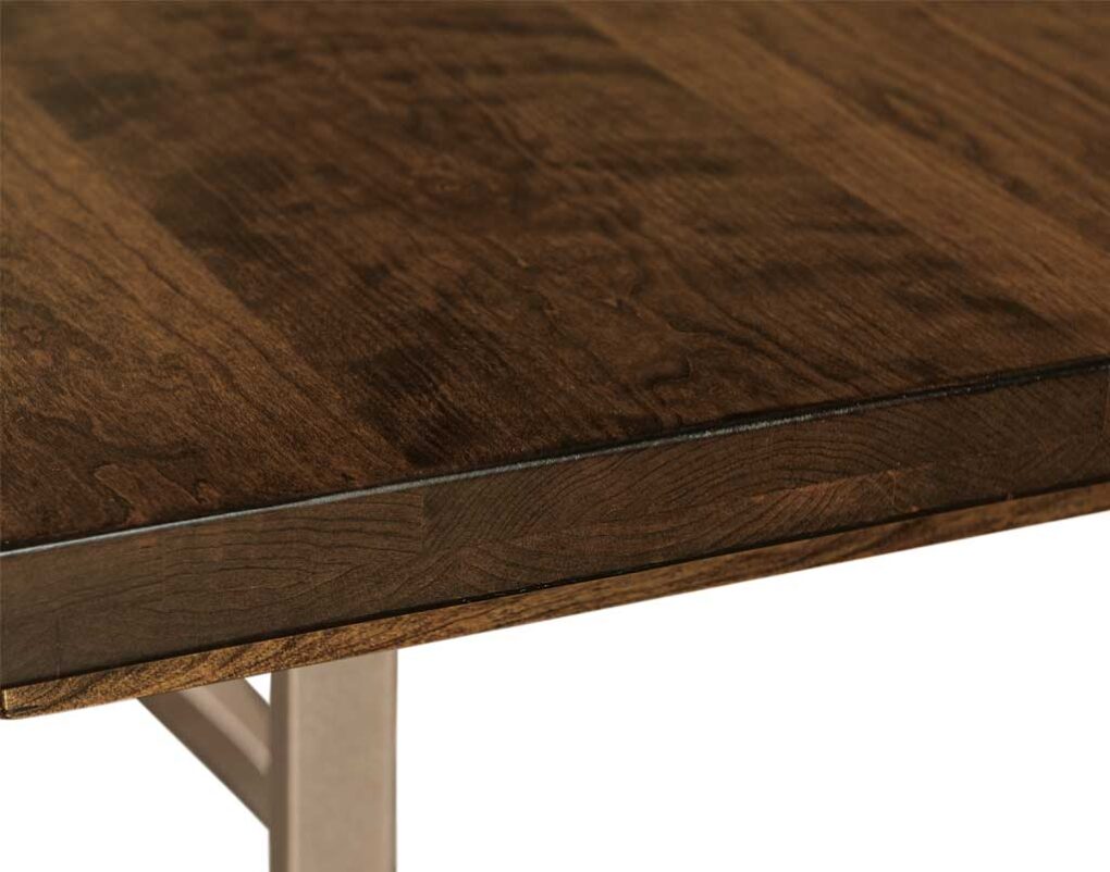 Amish made Regal Dining Table [Table Top Detail]